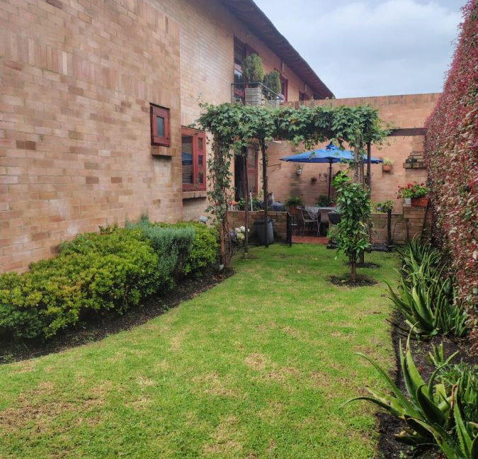 Casa esquinera Chía (37)